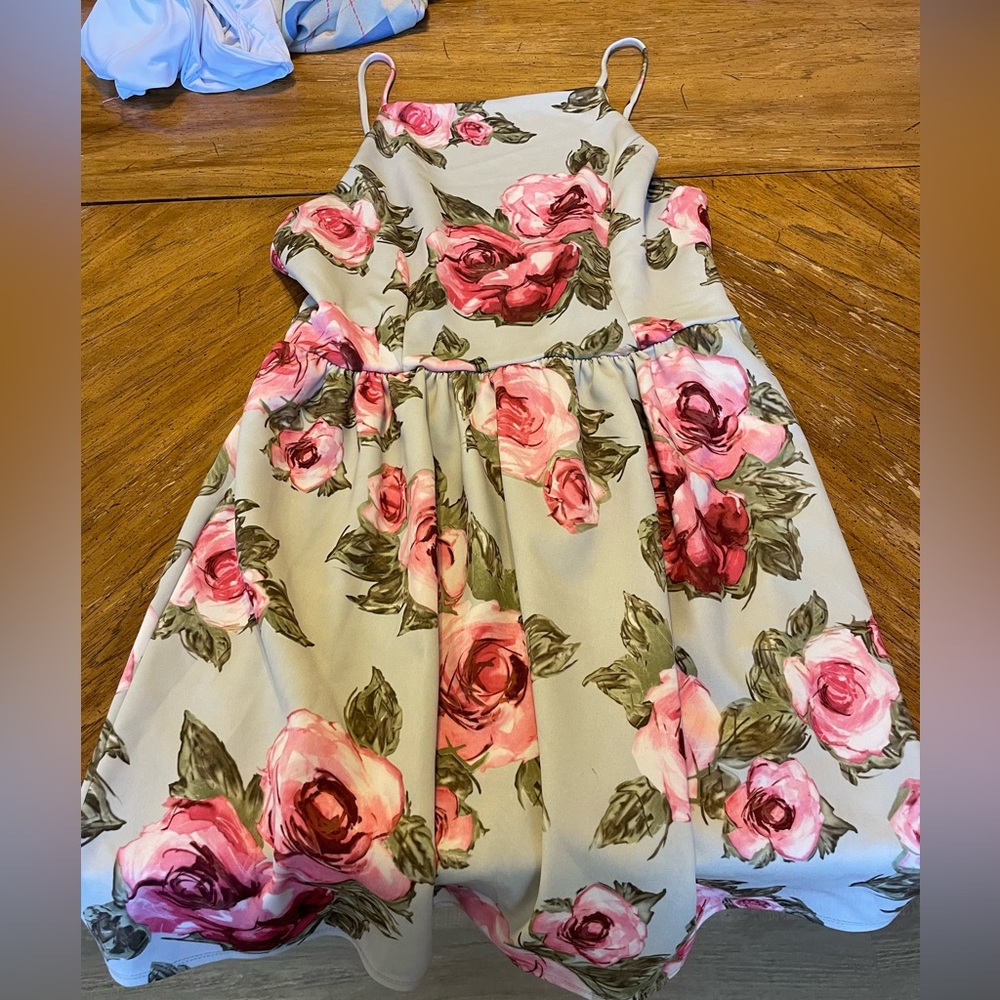 Open back, rose dress